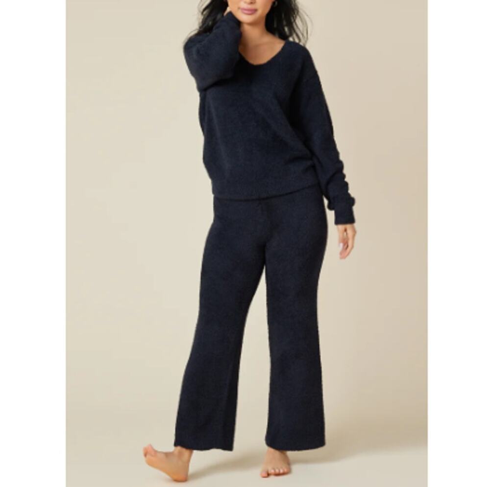 Softies Black Solid Marshmallow V-Neck Lounge Set Size XL